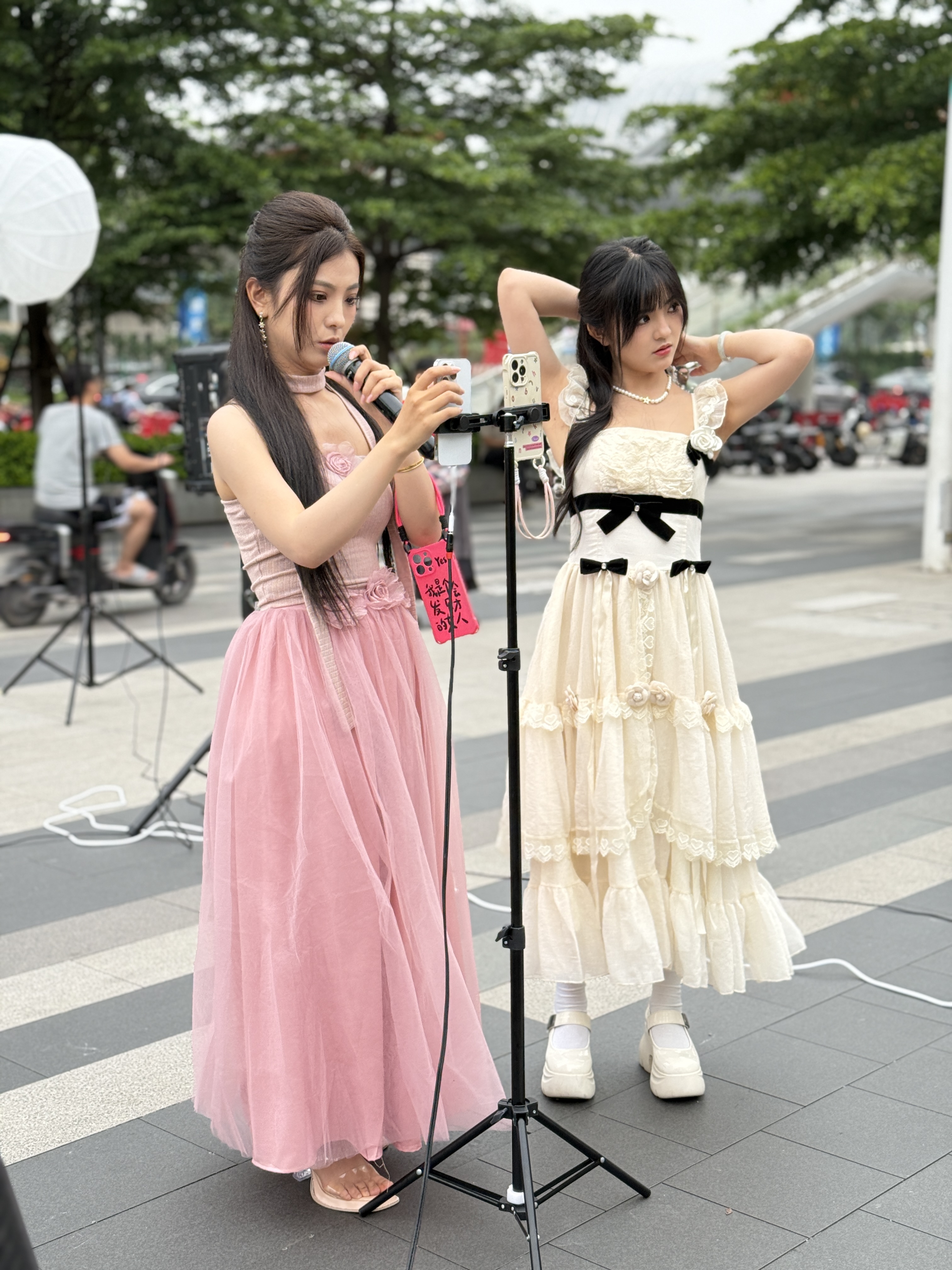 双小吱