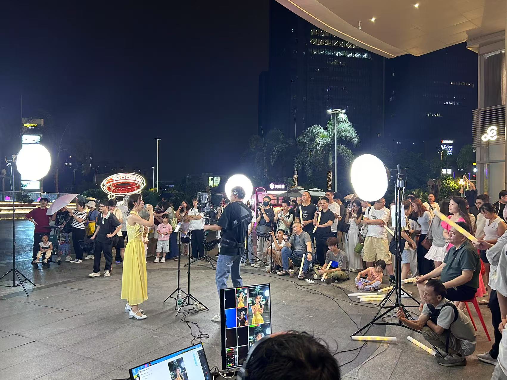 双小吱